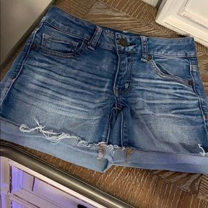 Great condition American Eagle jean shorts